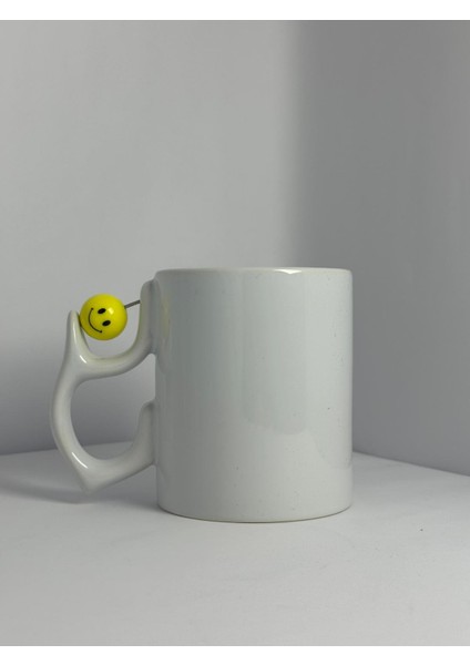 Smile Topu Kulplu Özel Tasarımlı Porselen Bardak | Yelkovanstudio fırsatları