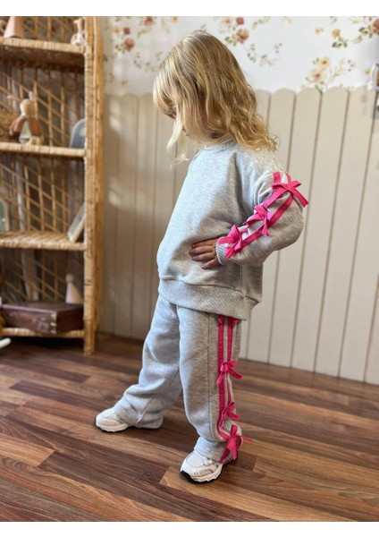 Gri Pembe Fiyonk Detaylı Kız Çocuk 3 Iplik Alt Üst Takım Süper Kalite Kumaş (Geniş Kalıptır.) fiyatları