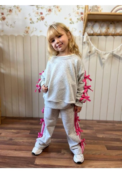 Gri Pembe Fiyonk Detaylı Kız Çocuk 3 Iplik Alt Üst Takım Süper Kalite Kumaş (Geniş Kalıptır.) modelleri