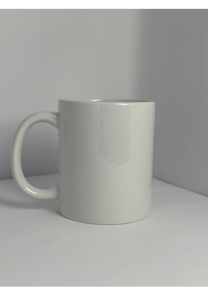 Zarif ve Minimal Porselen Bardak | Yelkovanstudio fırsatları