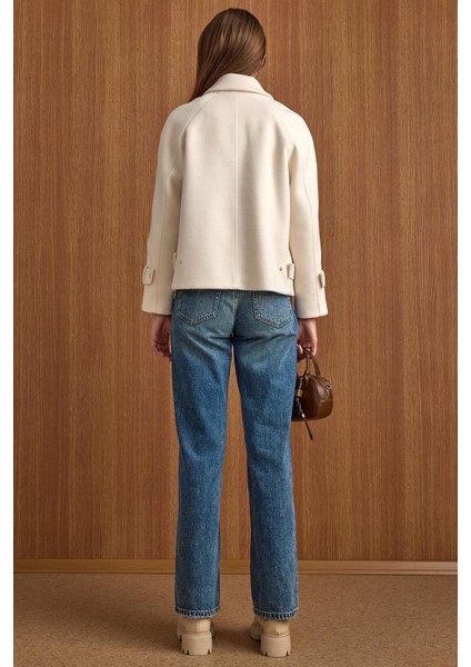 Çıt Çıt Kapamalı Pat Detaylı Kısa Kaban EKRU 3163