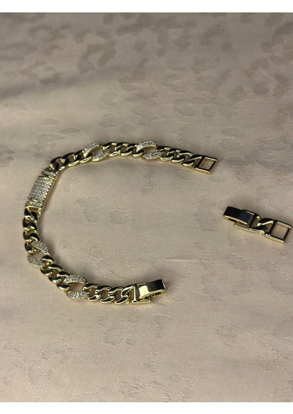 14 Ayar Altın Kaplama Renginde Zincir Ara Taşlı Model