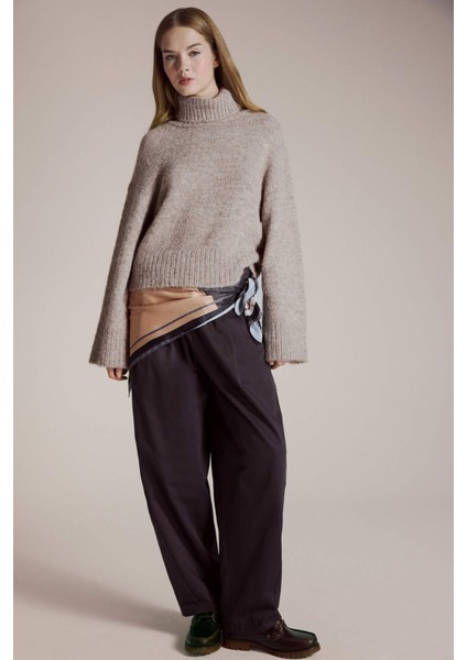 Yün Karışımlı Balıkçı Yaka Oversize Fit Triko Kazak F3252AX25WN fiyatları