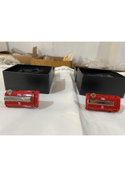 Honda Araçlara ve Tüm Araçlar Için Uyumlu Metal Gövdeli Kırmızı Renkli Oto Koku. indirimleri