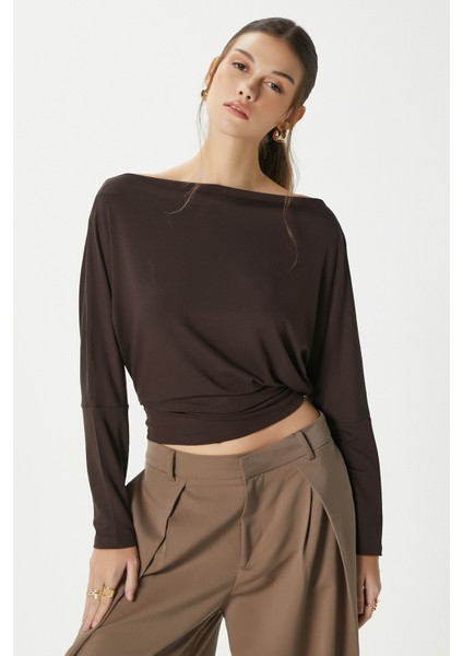 Kadın Grace Asimetrik Omuz Detay Kahverengi Bluz modelleri