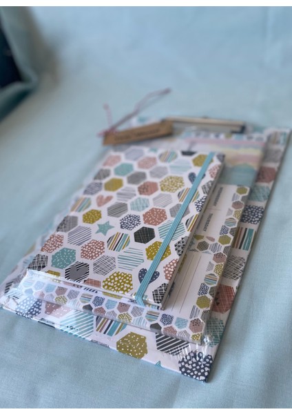 Sekreterlik Dosyası, Defter ve Haftalık Planlayıcı 3’lü Kırtasiye Seti – Okul ve Ofis Hediye Seti fırsatları