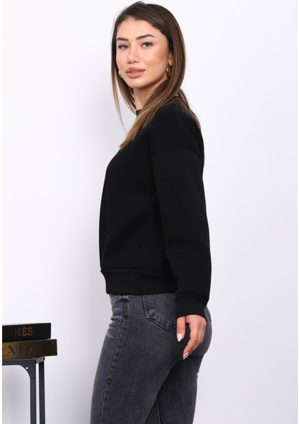 Siyah Bisiklet Yaka Üç İplik Sweat fırsatları