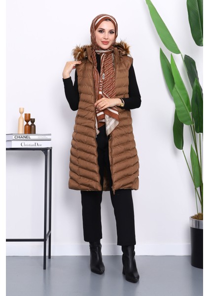 Kahverengi Kapüşonlu Uzun Şişme Yelek