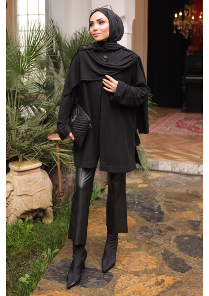 Siyah Şal Detaylı Dokulu Hırka