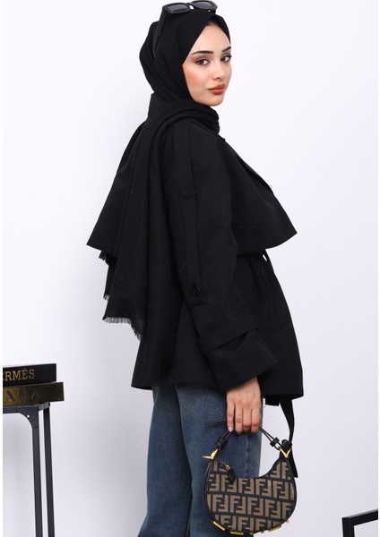 Siyah Kravuze Yaka Düğmeli Kısa Trençkot fırsatları