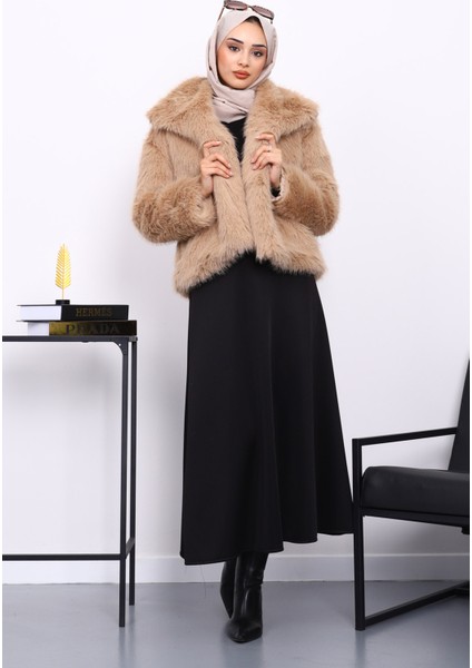 Bej Astarlı Kısa Kürk Kaban fiyatları