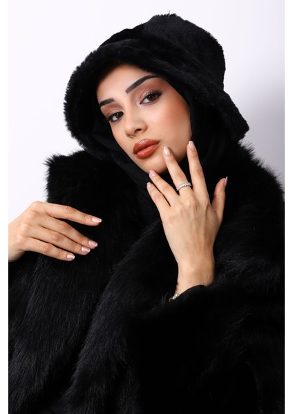 Siyah Astarlı Kısa Kürk Kaban fırsatları