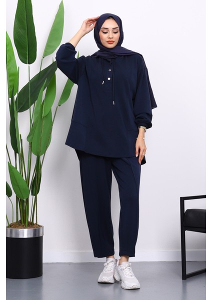 Lacivert Yaka Çıtçıtlı Tunik Pantolonlu Takım