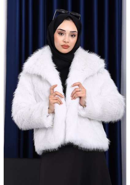 Ekru Astarlı Kısa Kürk Kaban