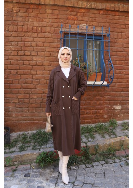 Düğmeli Iki Iplik Triko Hırka