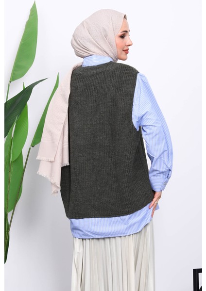 Haki Triko Garnili Gömlek fırsatları