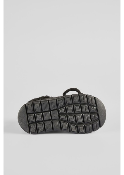 22-36 Numara Içi Kürklü Kaymaz Taban Kışlık Kız Çocuk Bot modelleri