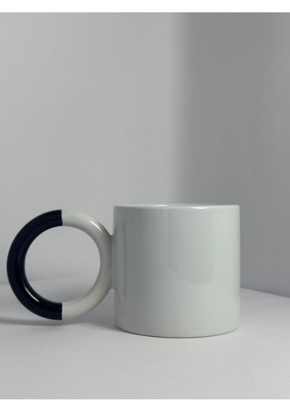 Daire Kulplu Kişiye Özel Tasarım Porselen Kupa | Yelkovan Studio fiyatları