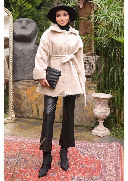 Bej İnci Detaylı Taş Düğmeli Angora Kaban modelleri