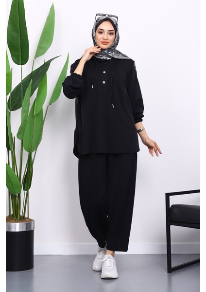 Siyah Yaka Çıtçıtlı Tunik Pantolonlu Takım