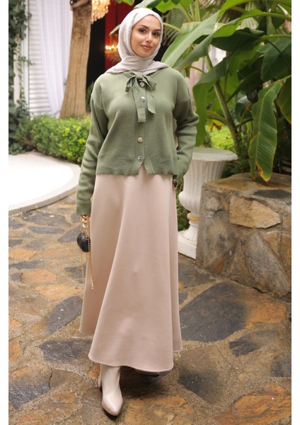 Yeşil Yaka Bağlamalı Düğmeli Triko Hırka fiyatları