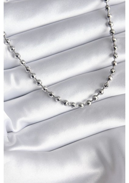 Bfs Pirinç Gümüş Renk Topçuk Detay Kadın Kolye