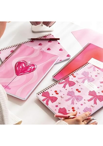 A4 Spiralli Karton Kapak 4’lü Set Çizgili Okul Defteri 80 Yaprak, Ders Programlı Kırmızı Kalp modelleri