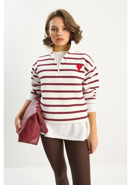 Kadın Kalp Nakışlı Dik Yaka Yarım Fermuarlı Çizgili Sweatshirt fiyatları