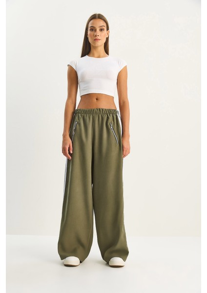 Kadın Şeritli Beli Lastikli Cep Detaylı Mevsimlik Palazzo Pantolon fiyatları