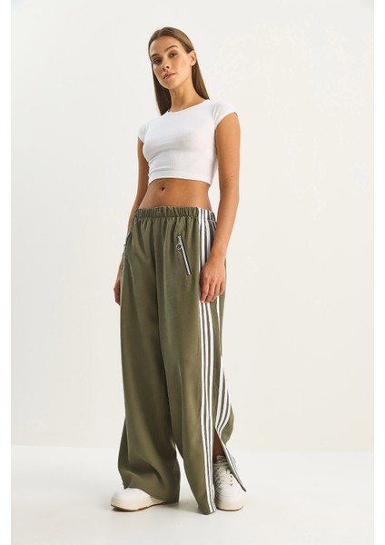 Kadın Şeritli Beli Lastikli Cep Detaylı Mevsimlik Palazzo Pantolon modelleri