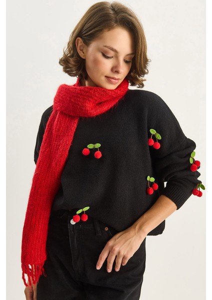 Kadın Bisiklet Yaka Kiraz Aksesuarlı Regular Triko Kazak