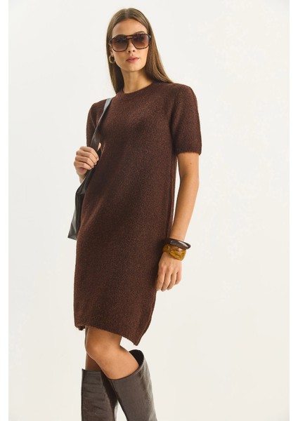 Kadın Bisiklet Yaka Kısa Kollu Yumuşak Dokulu Triko Elbise fiyatları