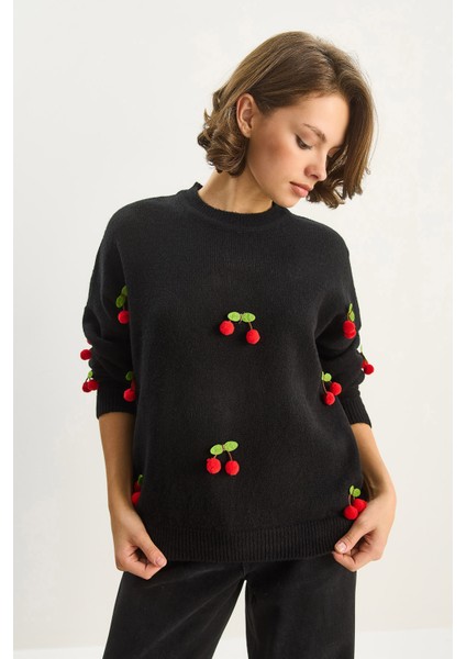 Kadın Bisiklet Yaka Kiraz Aksesuarlı Regular Triko Kazak indirimleri