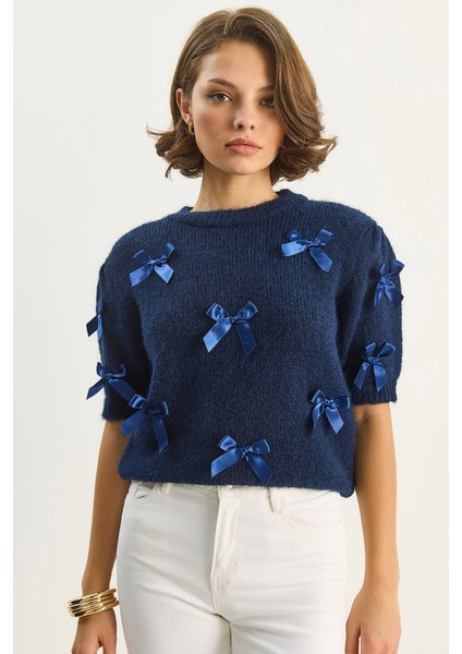 Kadın Bisiklet Yaka Fiyonk Detaylı Kısa Kollu Triko Kazak