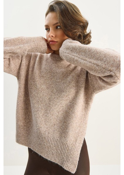 Kadın Bisiklet Yaka Yanları Yırtmaçlı Yün Karışımlı Triko Kazak