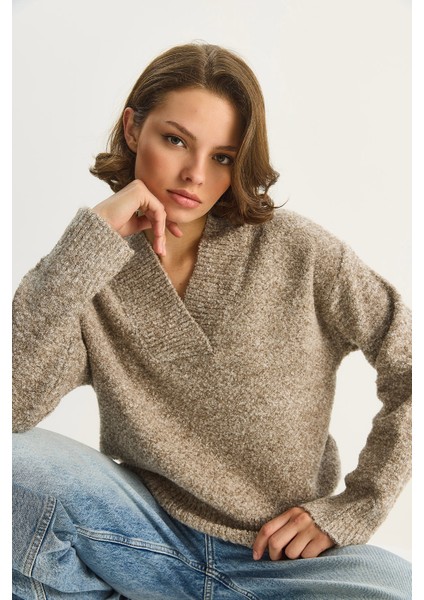 Kadın Özel Dokulu V Yaka Buklet Triko Kazak modelleri