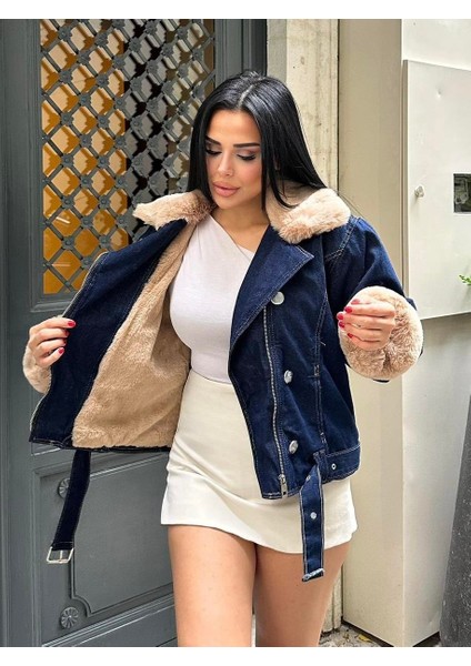 Sagi Kadın Manşet & Yaka Kürk Detaylı Metal Düğme Çapraz Fermuarlı Içi Full Kürklü Kot Mont fiyatları