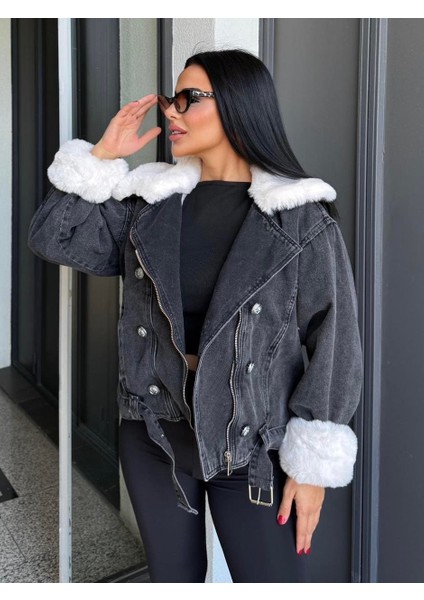 Sagi Kadın Manşet & Yaka Kürk Detaylı Metal Düğme Çapraz Fermuarlı Içi Full Kürklü Kot Mont fiyatları