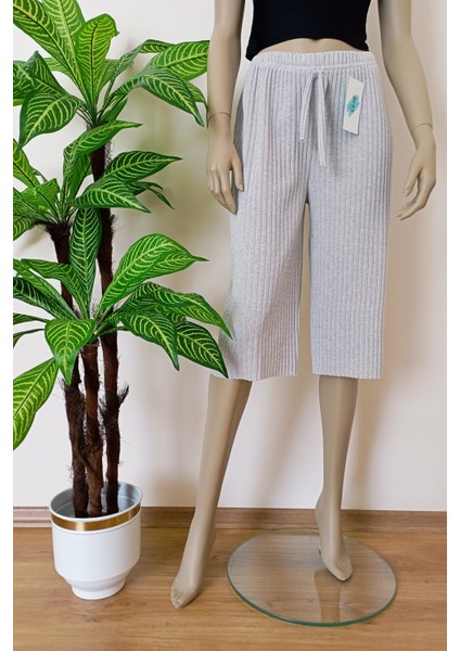 Kadın Fitilli Çizgili Raporlu Pamuklu Bermuda fırsatları