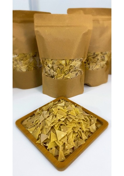 Ev Yapımı %100 Doğal Üçgen Kesim Erişte (500 G)