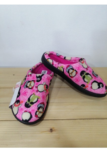 Yeni Sezon Penguen Desenli Kışlık Pamuklu Rahat Kız Çocuk Ev Terliği fiyatları