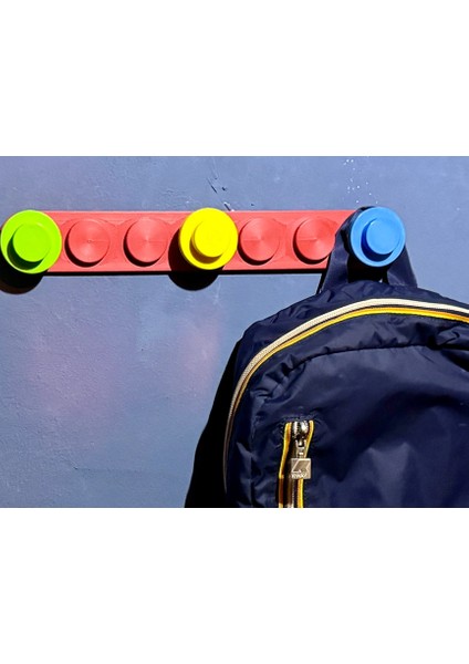 Renkli LEGO Tarzı Duvar Askılığı – Dekoratif ve Fonksiyonel Tasarım