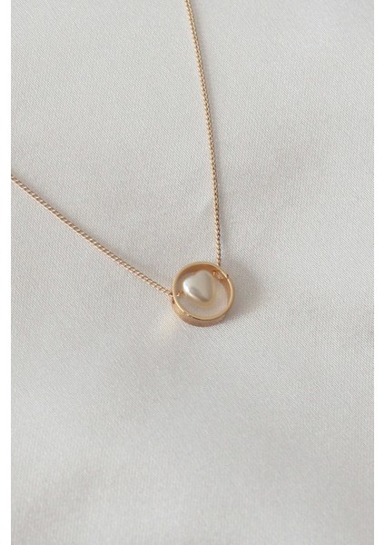 Bfs Gold Renk Minimal Kalp Figür Kadın Kolye fiyatları