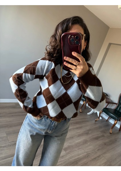 Premium Kalite Yumoş Dokulu Baklava Desen Kazak