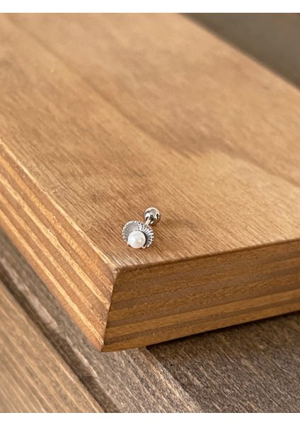 925 Ayar Gümüş Deniz Kabuğu Incili Kıkırdak Helix Tragus Piercingi Gümüş Piercing fiyatları