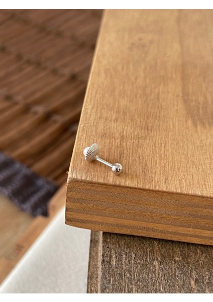 925 Ayar Gümüş Deniz Kabuğu Incili Kıkırdak Helix Tragus Piercingi Gümüş Piercing modelleri