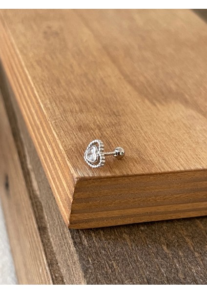 925 Ayar Gümüş Zirkon Taşlı Kalp Kıkırdak Helix Tragus Piercingi Gümüş Piercing fiyatları