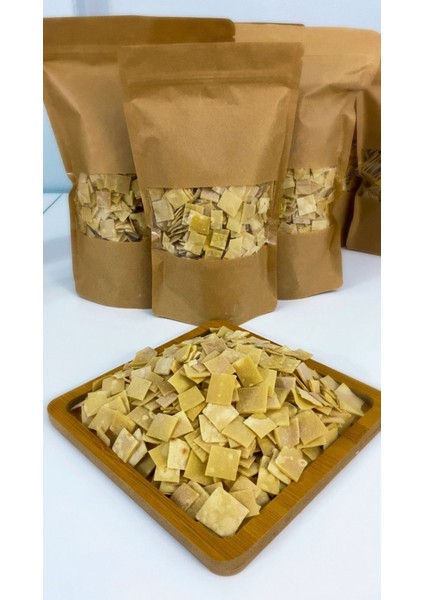 Ev Yapımı %100 Doğal Kare Kesim Erişte (500 G)