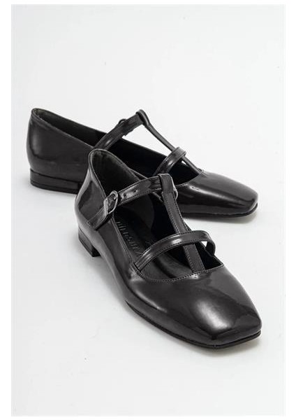 Kadın FSTA Siyah Rugan Tokalı Babet