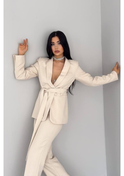 Kadın Bağlamalı Sahte Cepli Kemerli Şal Yaka Blazer Ceket Boru Paça Esnek Pantolon Takım Elbise fiyatları